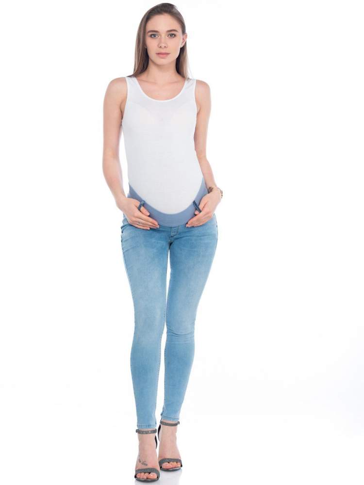 Джинсы ЕМ для беременных и кормящих (Арт. 806164) Модные джинсы для беременных с удобным высоким бандажом. Джинсы универсальные, можно носить и во время беременности и после родов. 
Состав: хлопок 97% лайкра 3%