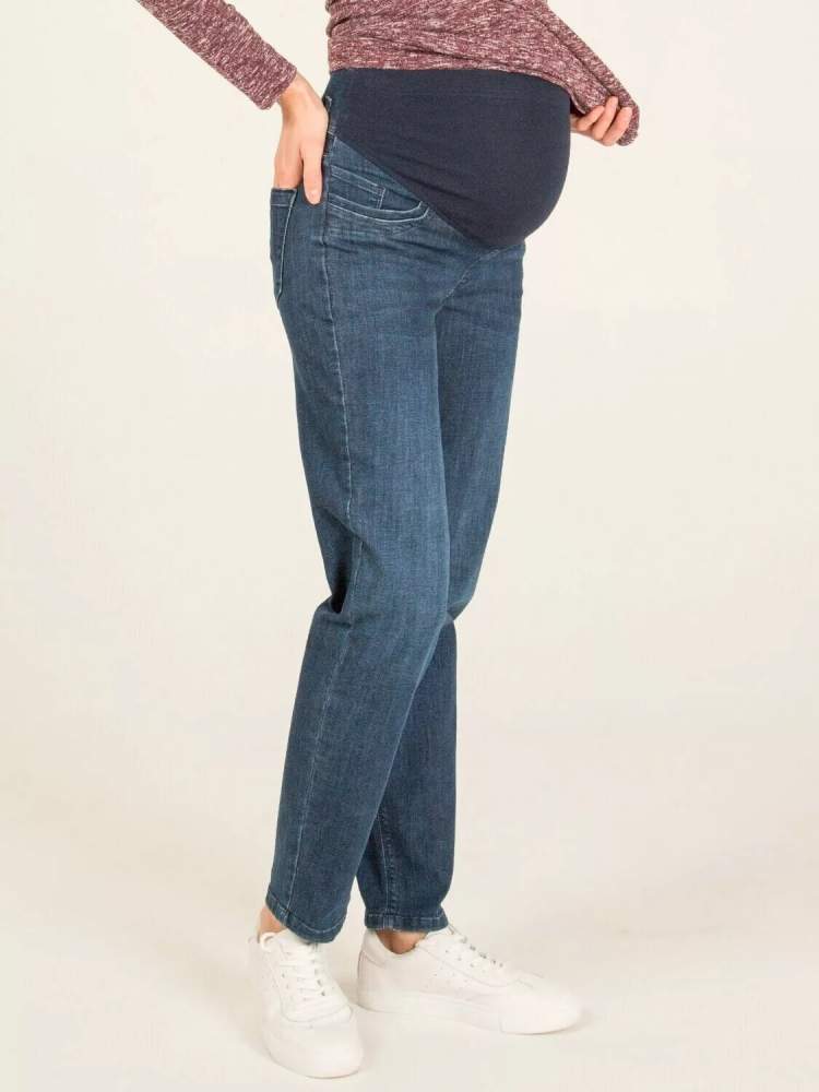Джинсы EM MOMFIT для беременных; синева (Арт. 14124033370) Модные джинсы для беременных с удобным высоким бандажом. Джинсы универсальные, можно носить и во время беременности и после родов.
Состав: хлопок 97%, лайкра 3%
