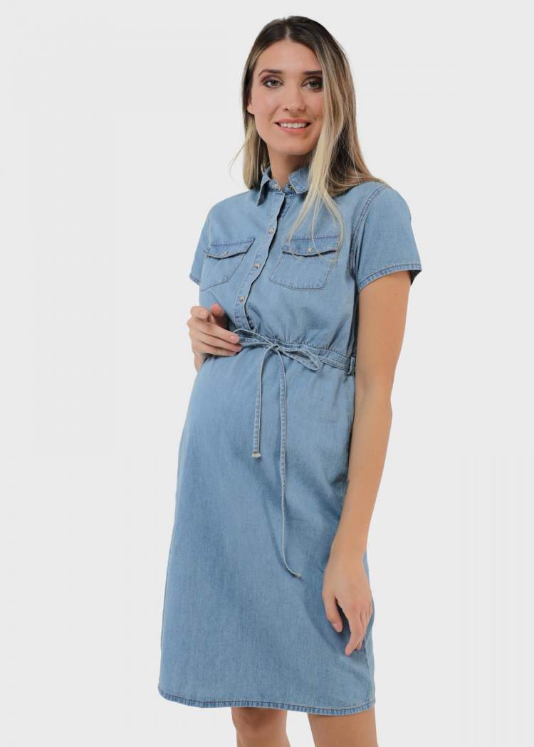 Платье ILM Джулия для беременных и кормящих; синий (Арт. 104552) Стильное и практичное базовое платье для беременных и кормящих. Модель прилегающего силуэта, с завышенной талией. Выполнено из тонкого мягкого денима. Создано с учетом изменения пропорций тела во время беременности. Для удобного и незаметного кормления грудью предусмотрена планка на пуговицах. Платье рассчитано на любой срок беременности, а также идеально садится и после нее. Длина изделия по спинке: 90 см Рекомендации по уходу: деликатная стирка в стиральной машине при 30°C
Состав: 100% Хлопок